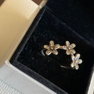 Pandora Silver Floral Ring